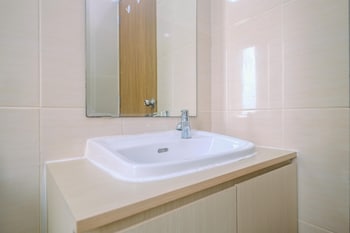 comfortable and spacious 2br at oasis cikarang apartment