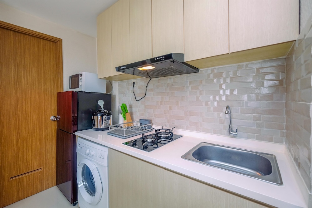 comfortable and spacious 2br at oasis cikarang apartment