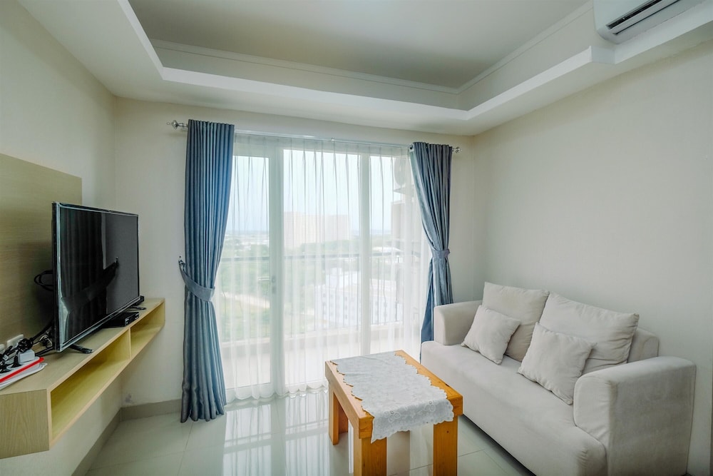 comfortable and spacious 2br at oasis cikarang apartment