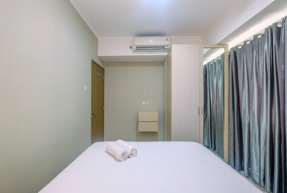 comfortable and spacious 2br at oasis cikarang apartment