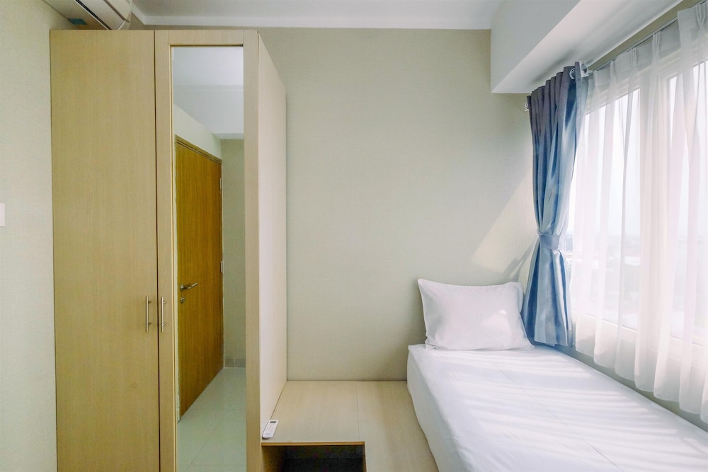 comfortable and spacious 2br at oasis cikarang apartment