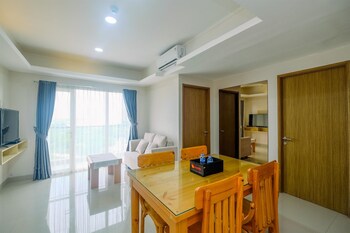 comfortable and spacious 2br at oasis cikarang apartment