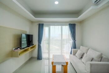 comfortable and spacious 2br at oasis cikarang apartment