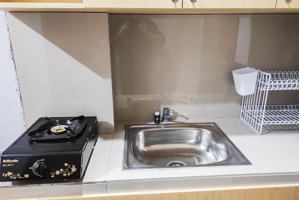 comfy and minimalist studio at vida view apartment