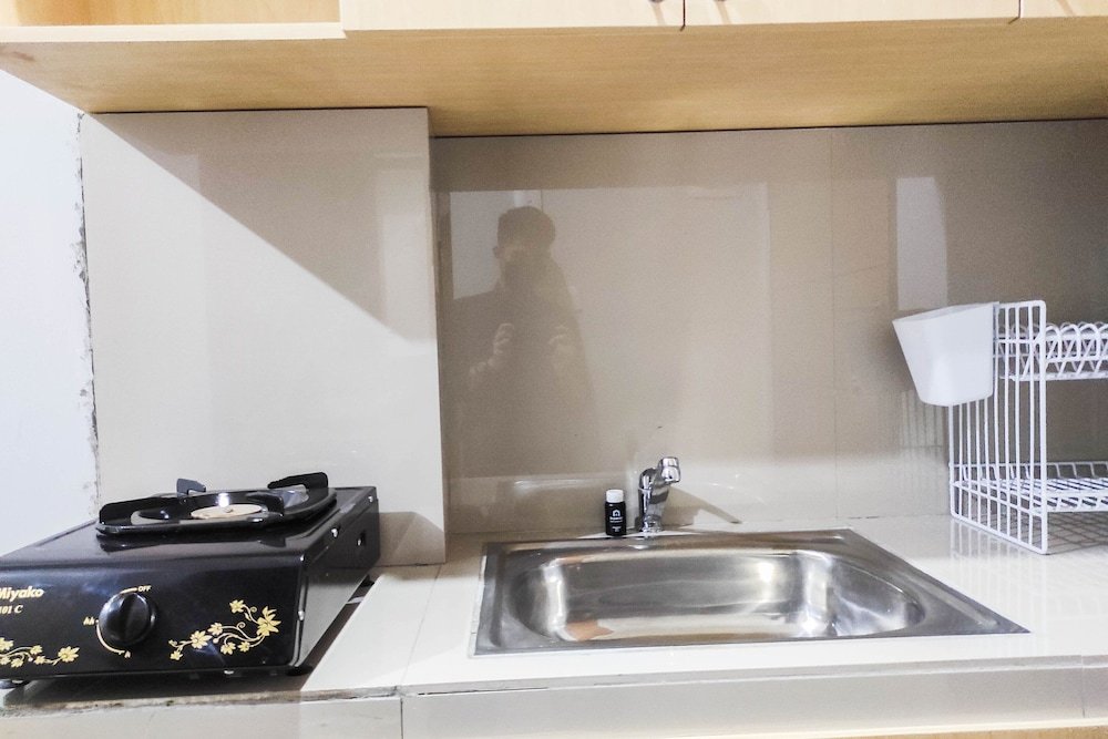 comfy and minimalist studio at vida view apartment