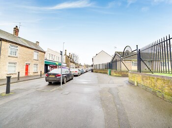 contractor accommodation cacco