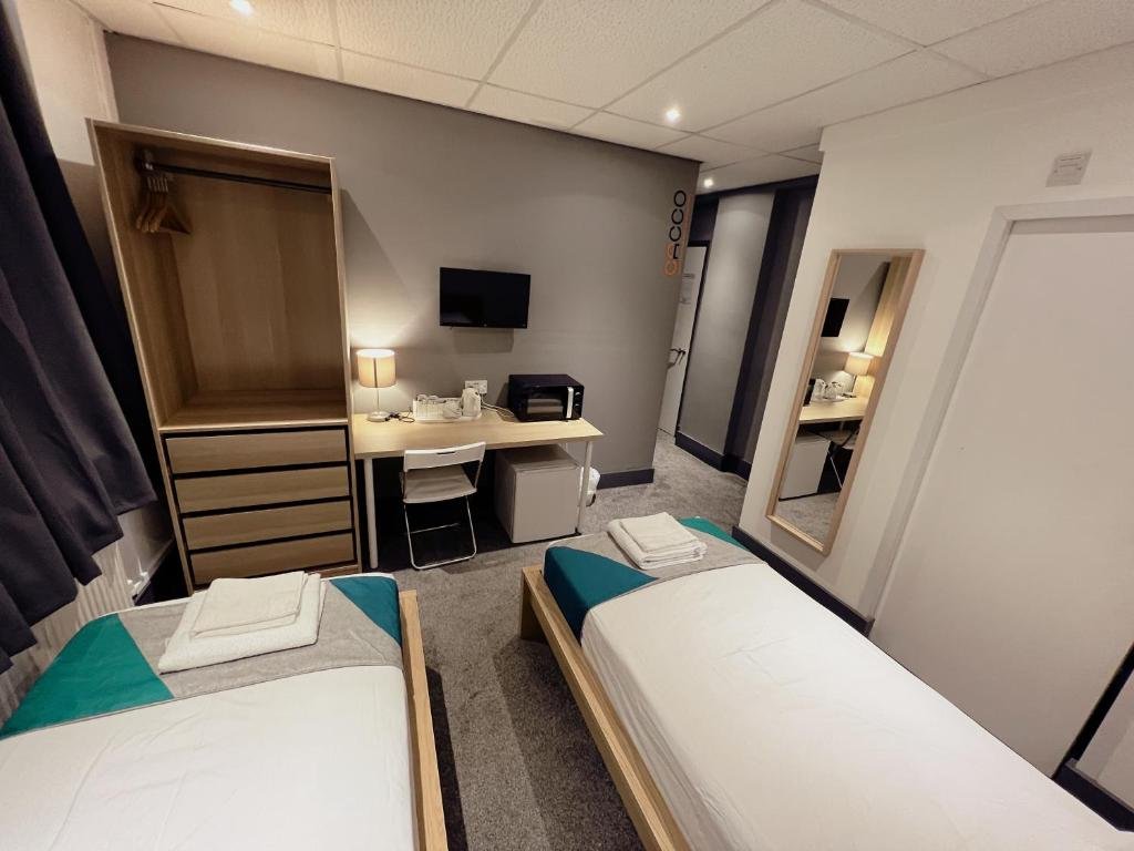 contractor accommodation cacco