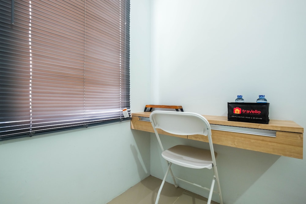 comfy and nice studio apartment at tamansari mahogany