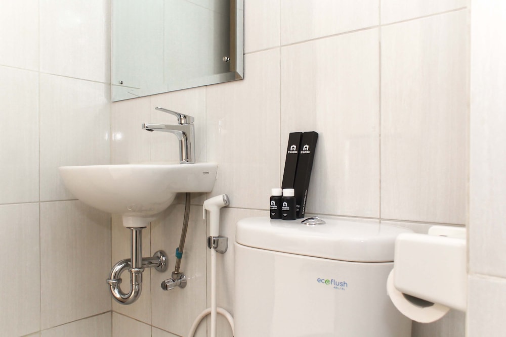 comfortable studio at monroe tower apartment