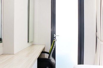 comfortable studio at monroe tower apartment