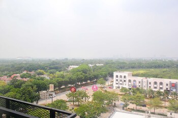 Comfortable Studio At Monroe Tower Apartment,,0 star