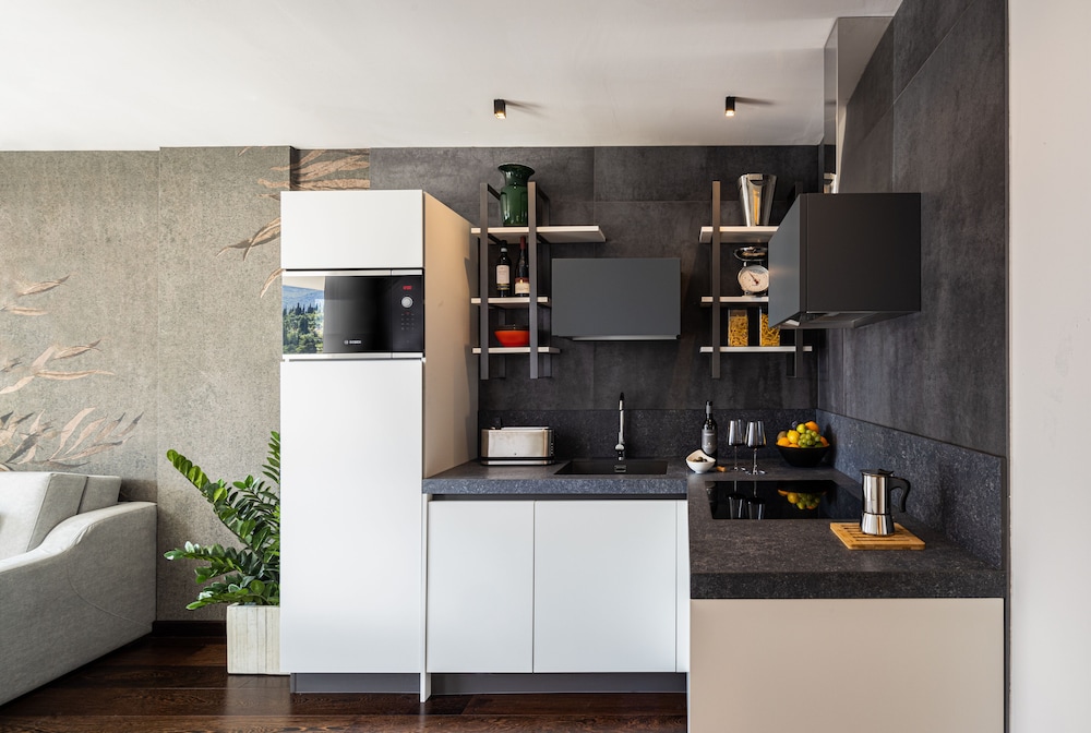 aris apartments tonellihotels