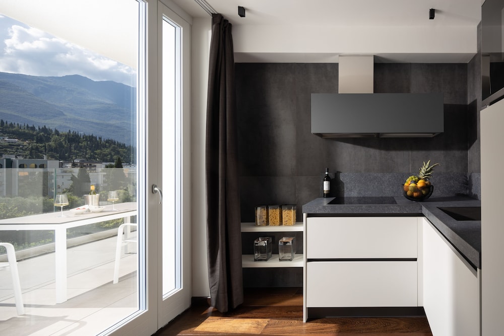 aris apartments tonellihotels