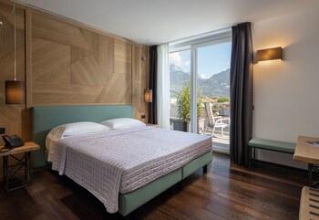 aris apartments tonellihotels