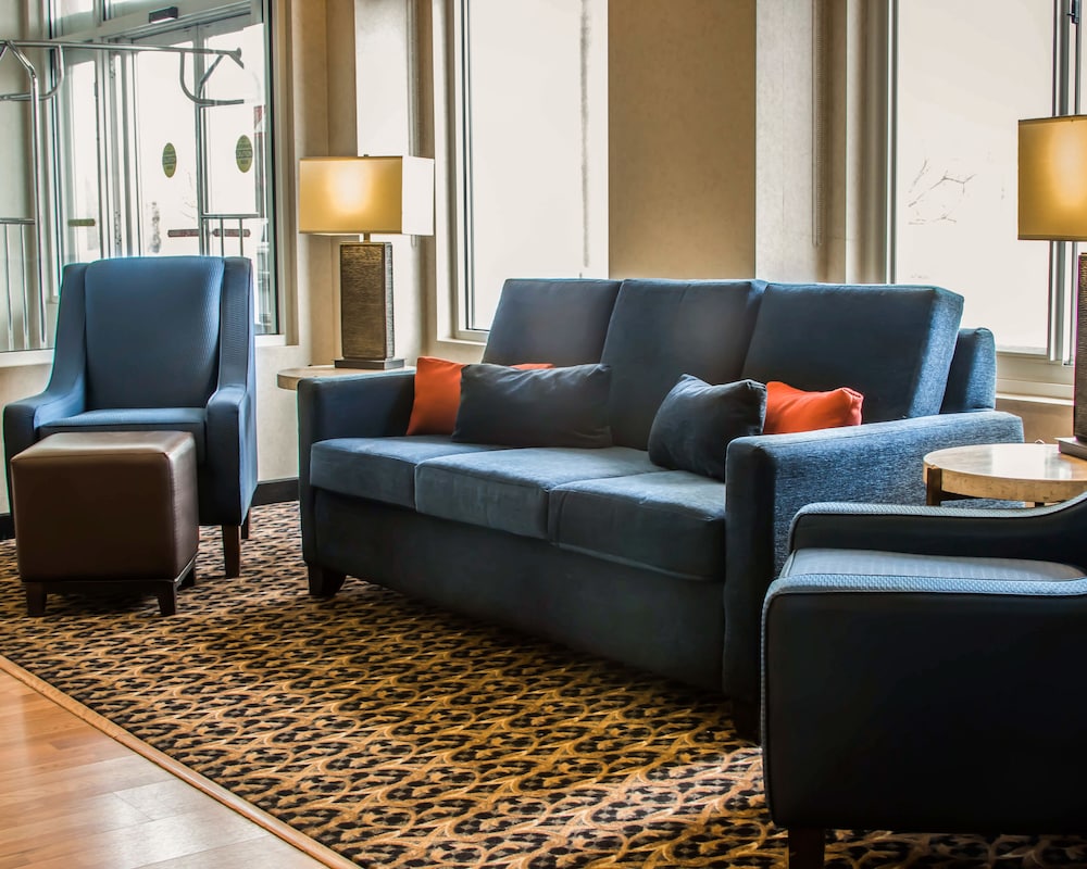 comfort inn and suites dimondale lansing