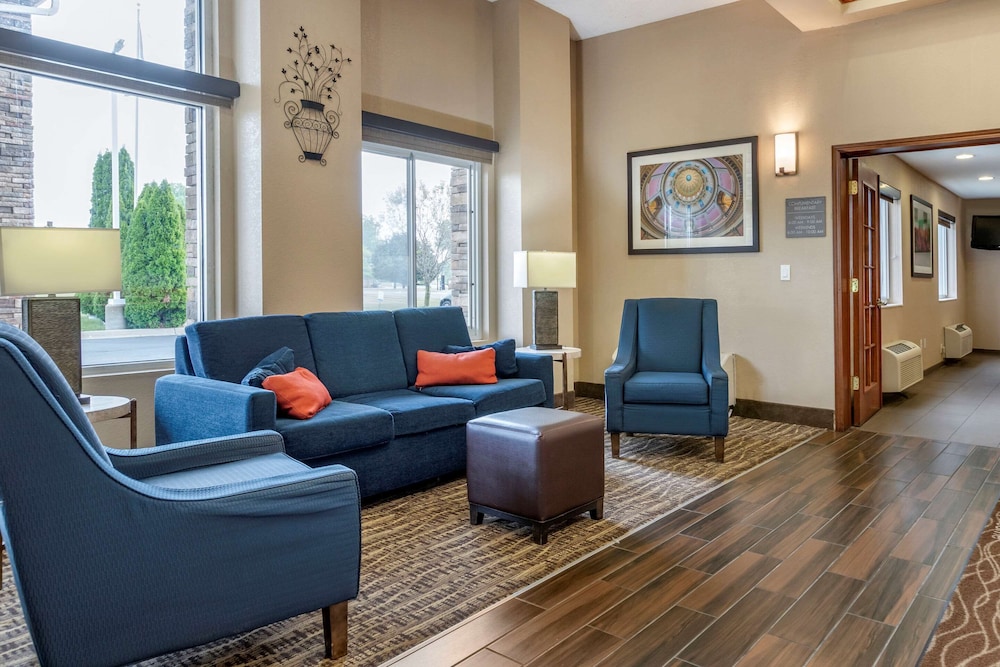 comfort inn and suites dimondale lansing