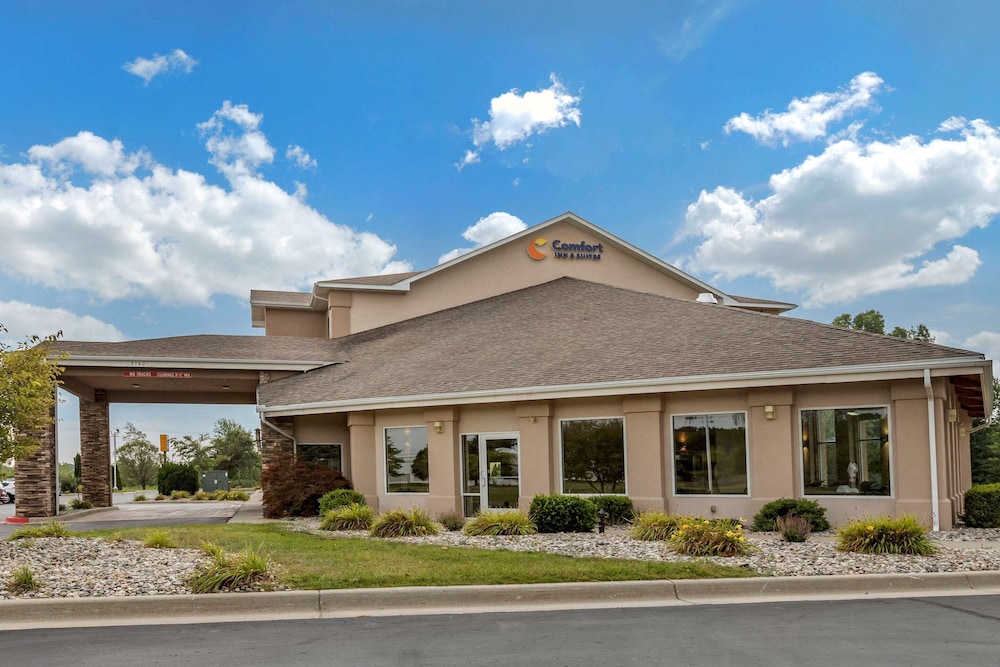 comfort inn and suites dimondale lansing