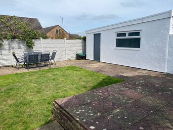 modern and cosy walking distance to castle and town