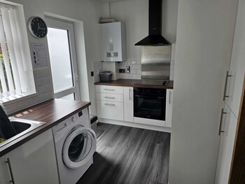 modern and cosy walking distance to castle and town