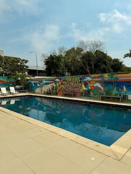 americas townhouse recreio
