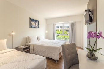 americas townhouse recreio