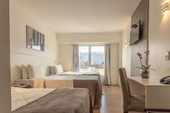 americas townhouse recreio