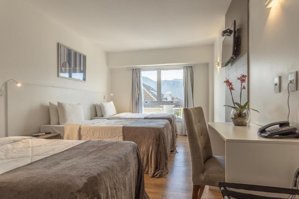 americas townhouse recreio