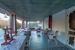 Armour's Hotel,,3.5 star