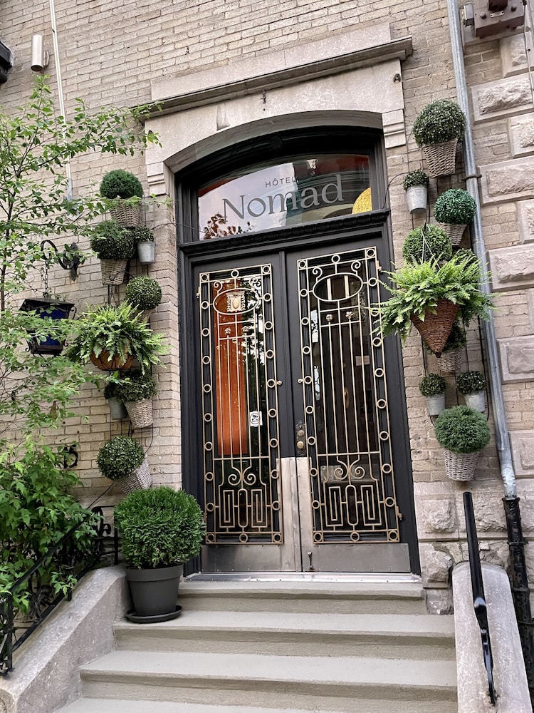 hotel nomad