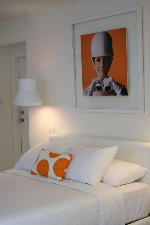 hotel nomad