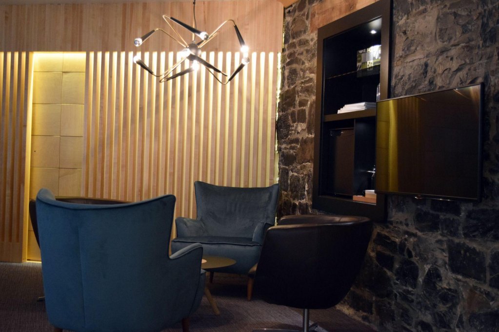 hotel nomad