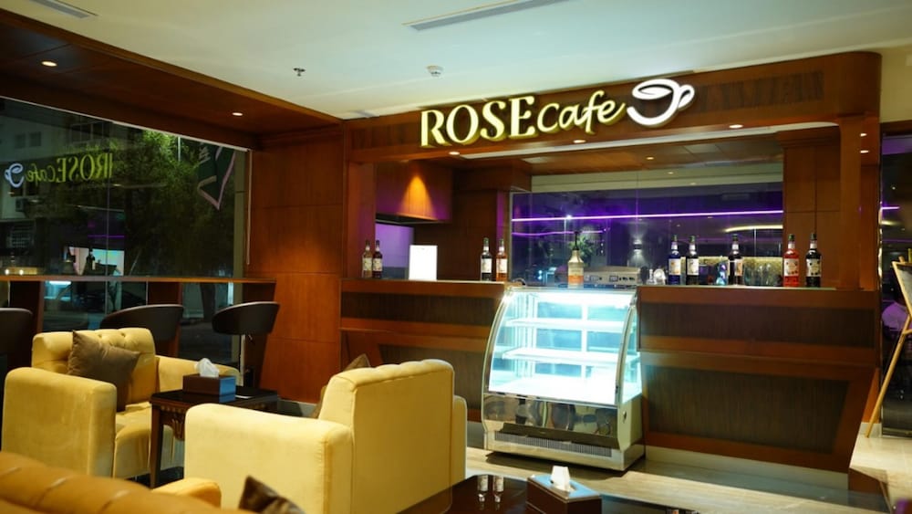 rose jeddah hotel