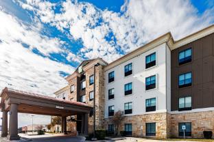 holiday inn express and suites del rio by ihg