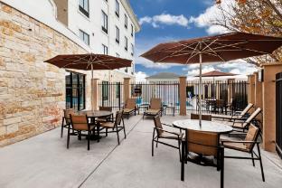 holiday inn express and suites del rio by ihg
