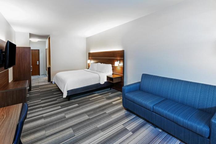 holiday inn express and suites del rio by ihg