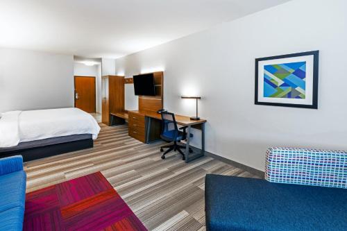 holiday inn express and suites del rio by ihg
