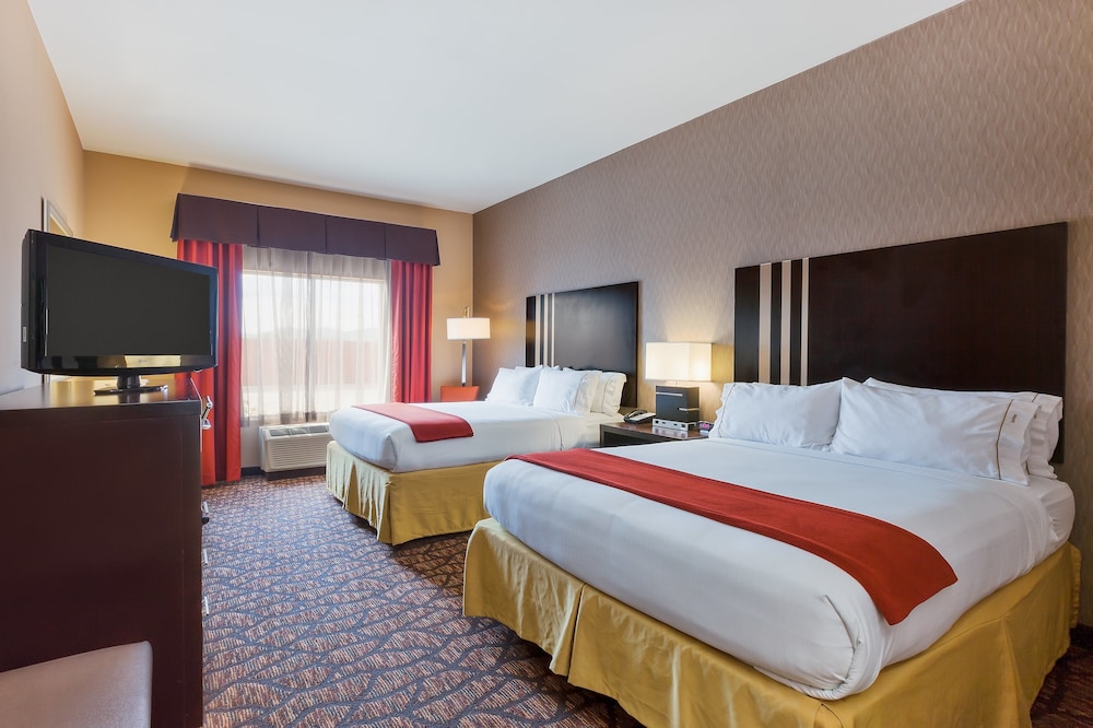 holiday inn express and suites alpine southeast by ihg