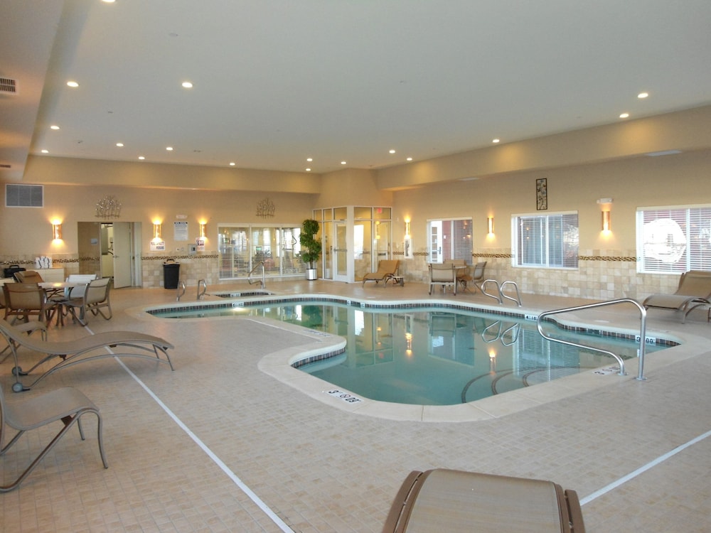 holiday inn express and suites alpine southeast by ihg