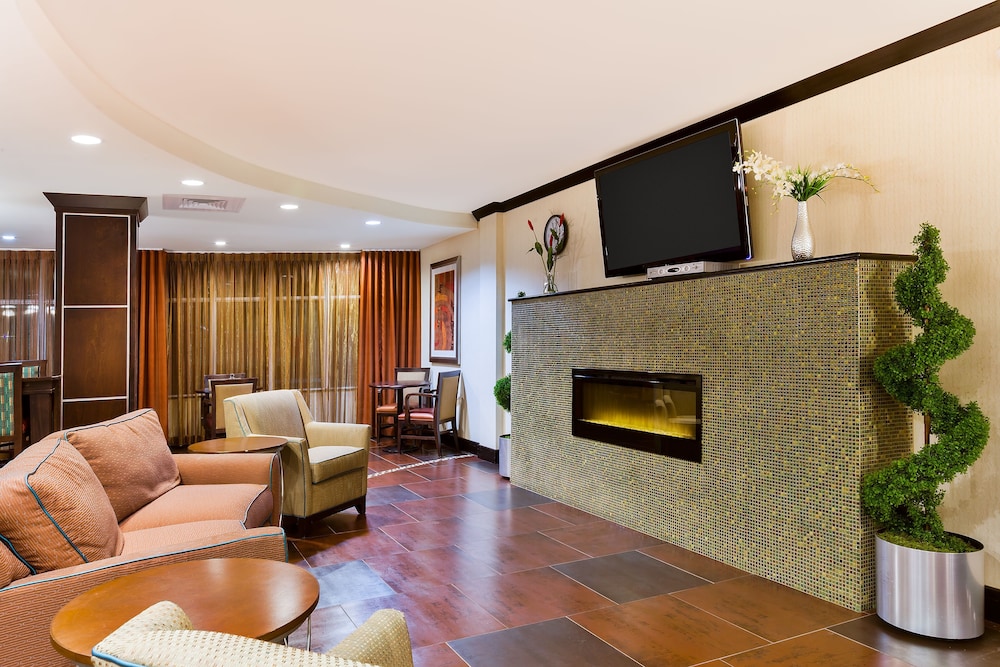 holiday inn express and suites alpine southeast by ihg