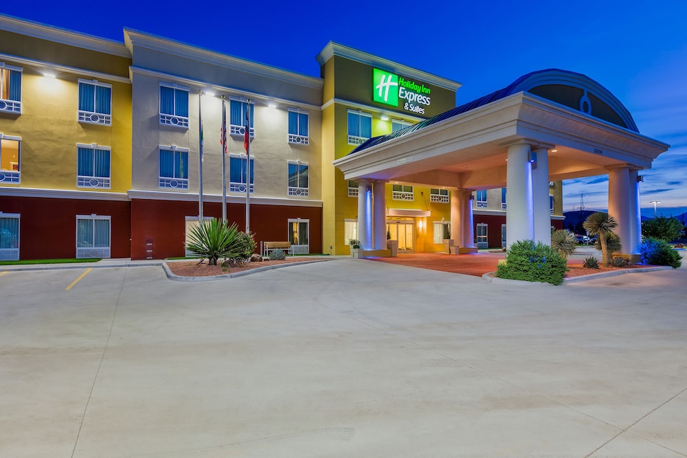 holiday inn express and suites alpine southeast by ihg