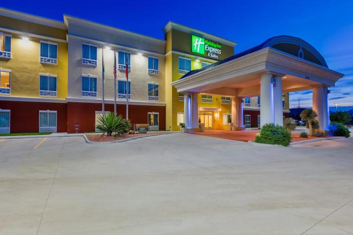 holiday inn express and suites alpine southeast by ihg
