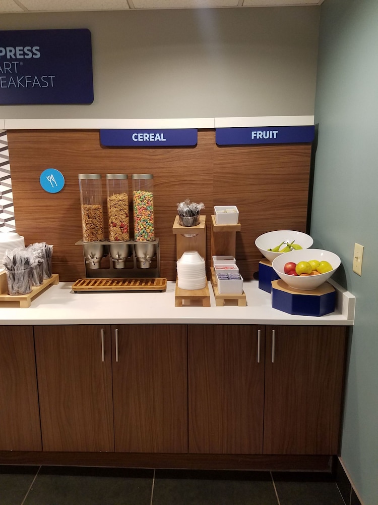 holiday inn express hotel and suites kingsport by ihg