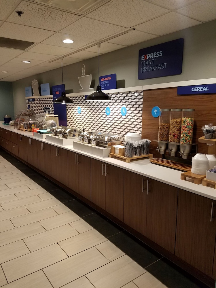 holiday inn express hotel and suites kingsport by ihg