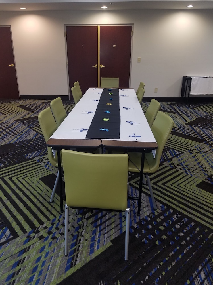 holiday inn express hotel and suites kingsport by ihg