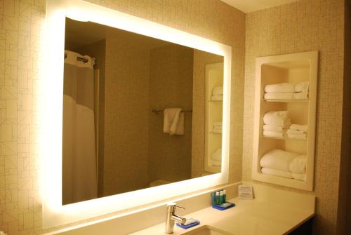 holiday inn express hotel and suites kingsport by ihg