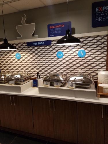 holiday inn express hotel and suites kingsport by ihg