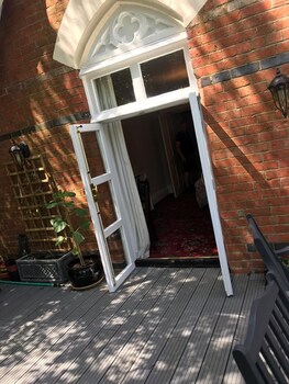 beautiful garden double room with private access