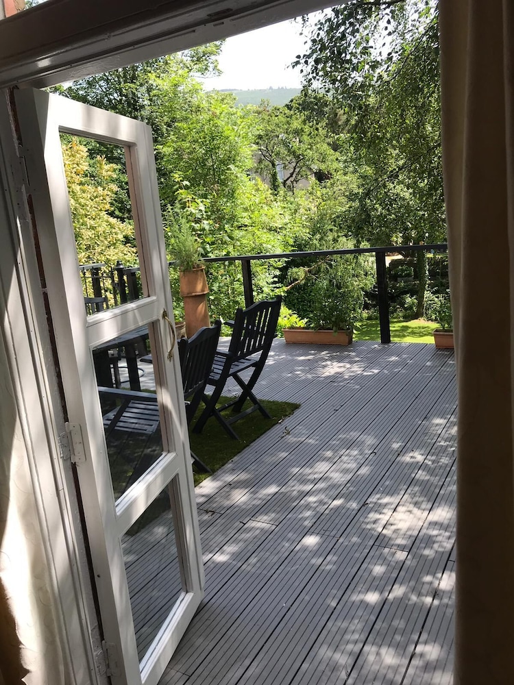 beautiful garden double room with private access