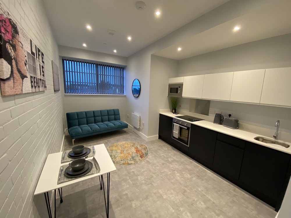 kempston suites liverpool apartment 10