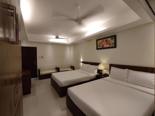 hotel the grand hyatt